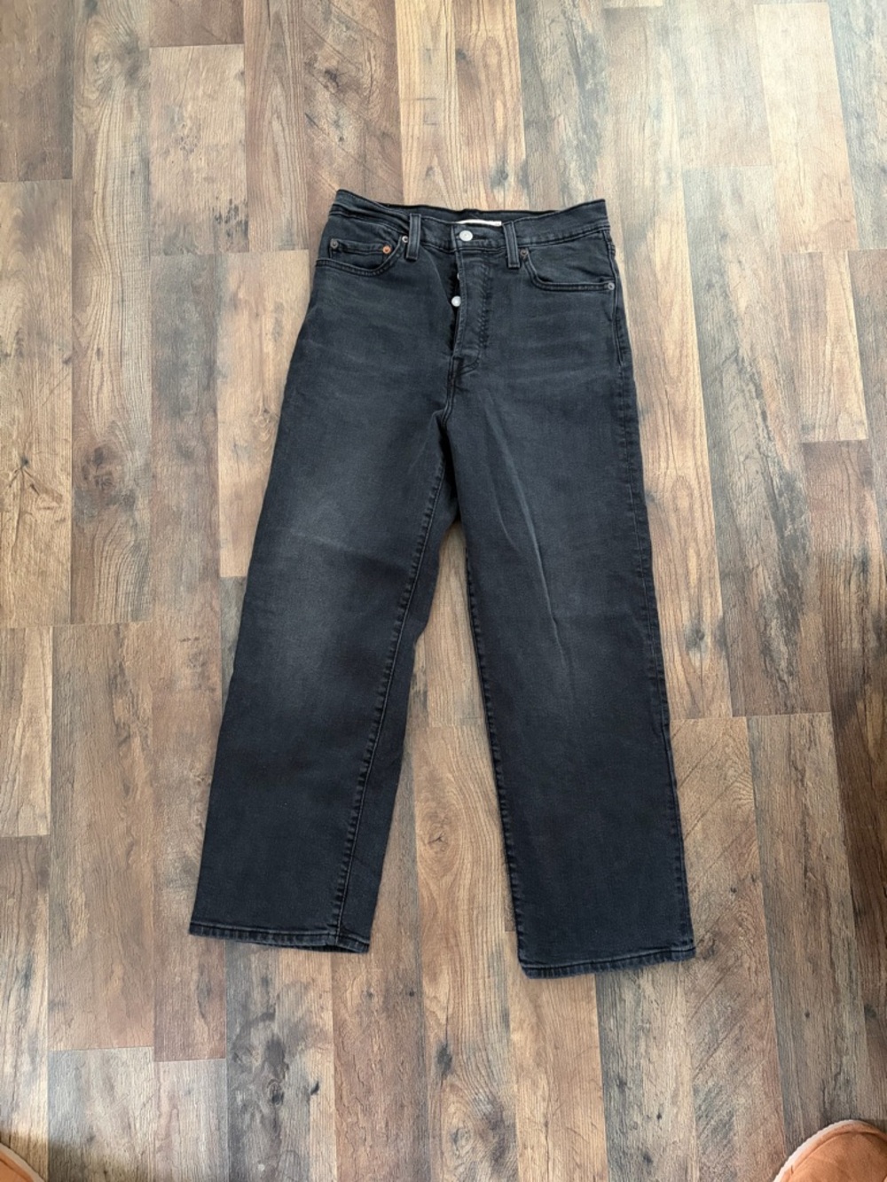 Levi's Women's Black Ankle-Cropped Straight Jeans
